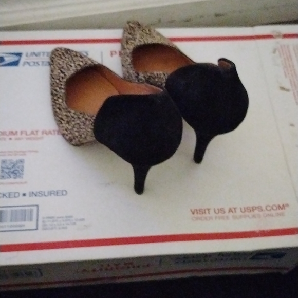 Leopard and Black heels 👠 - Picture 5 of 7